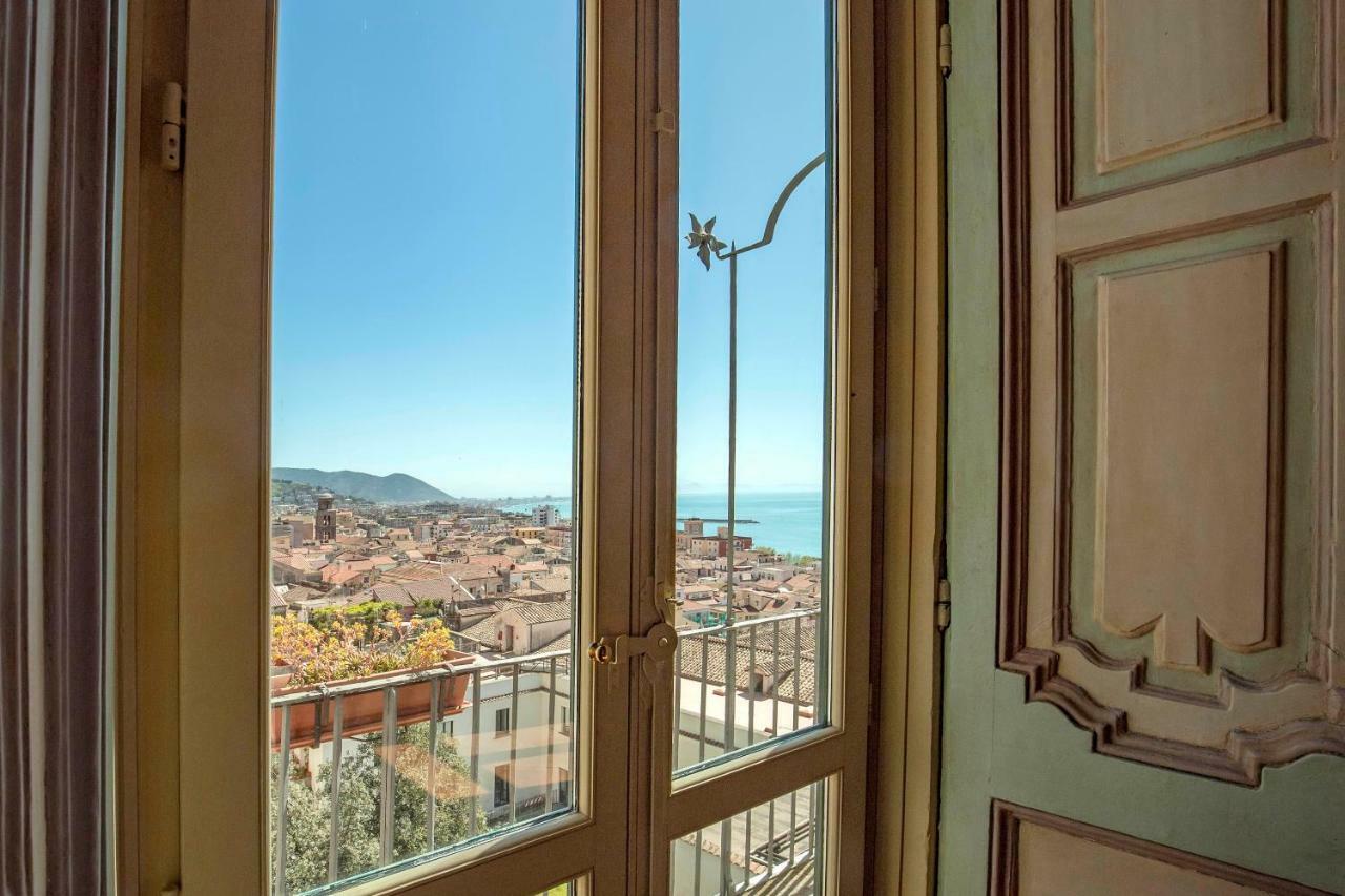 Starhost - Dimora Copeta Apartment Salerno Luaran gambar